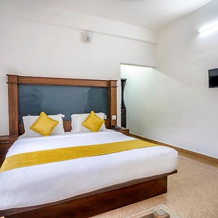 Fabhotel Abrigo Residency Anaviratty Buitenkant foto