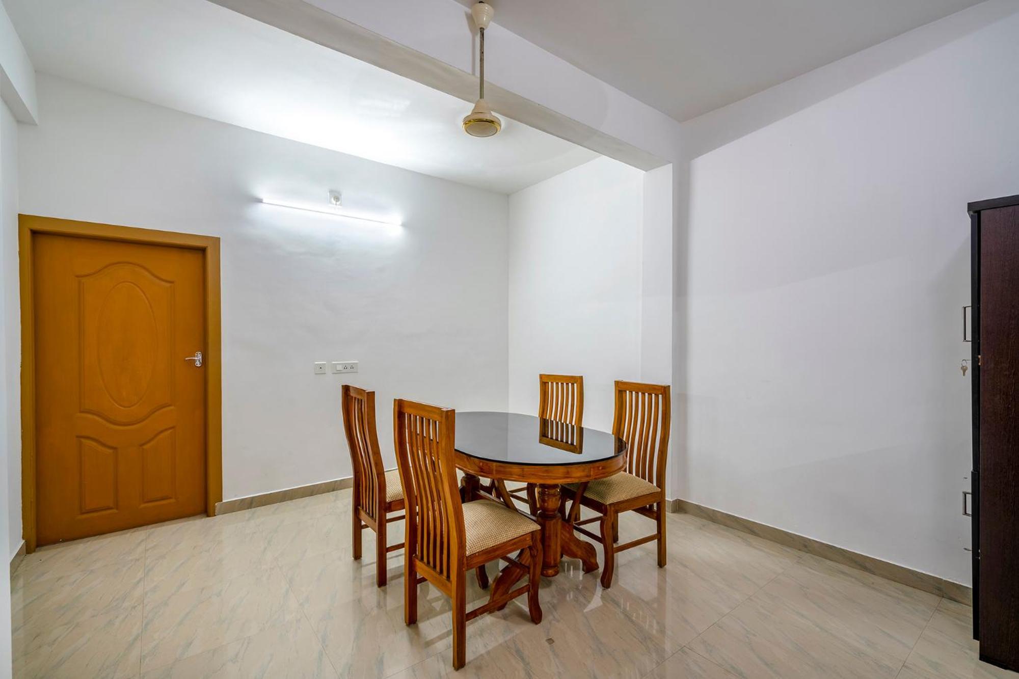 Fabhotel Abrigo Residency Anaviratty Buitenkant foto
